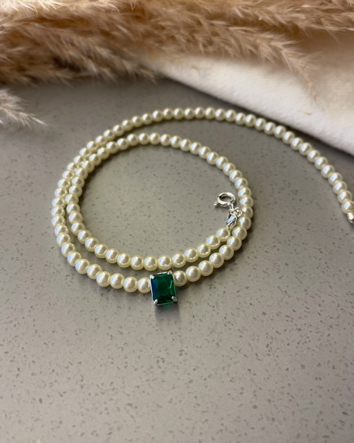 Colar Pérola 40cm + pingente verde esmeralda