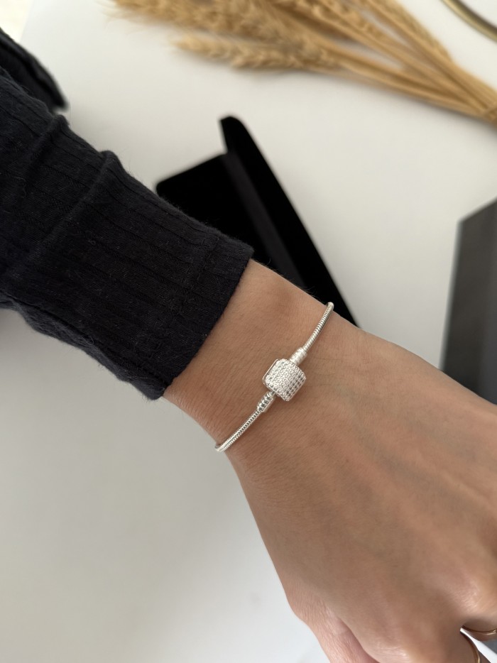 Pulseira de berloques- Tambor Cravejado