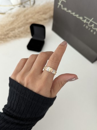 Anel tricolor diamantado