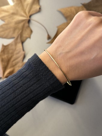 Pulseira bracelete rígida