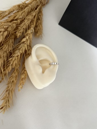 Piercing fake Elegance