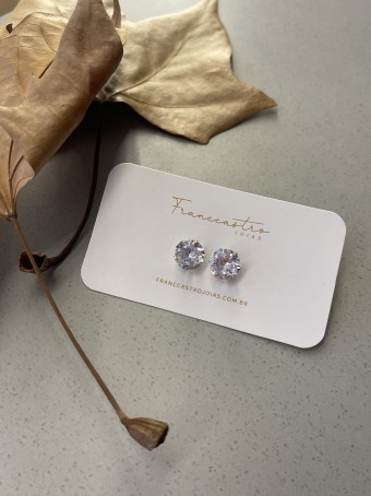 Brinco ponto de luz Ouro